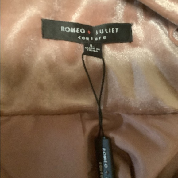 Romeo & Juliet Couture NWT Women’s mauve color full zip puffer jacket size large - Picture 11 of 12